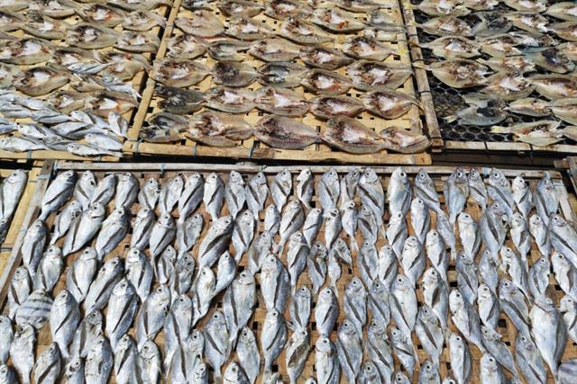 Đặc sản khô lên ngôi những ngày cận tết